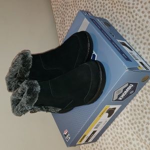 Khombu Women Boots, Size 6 Color Black